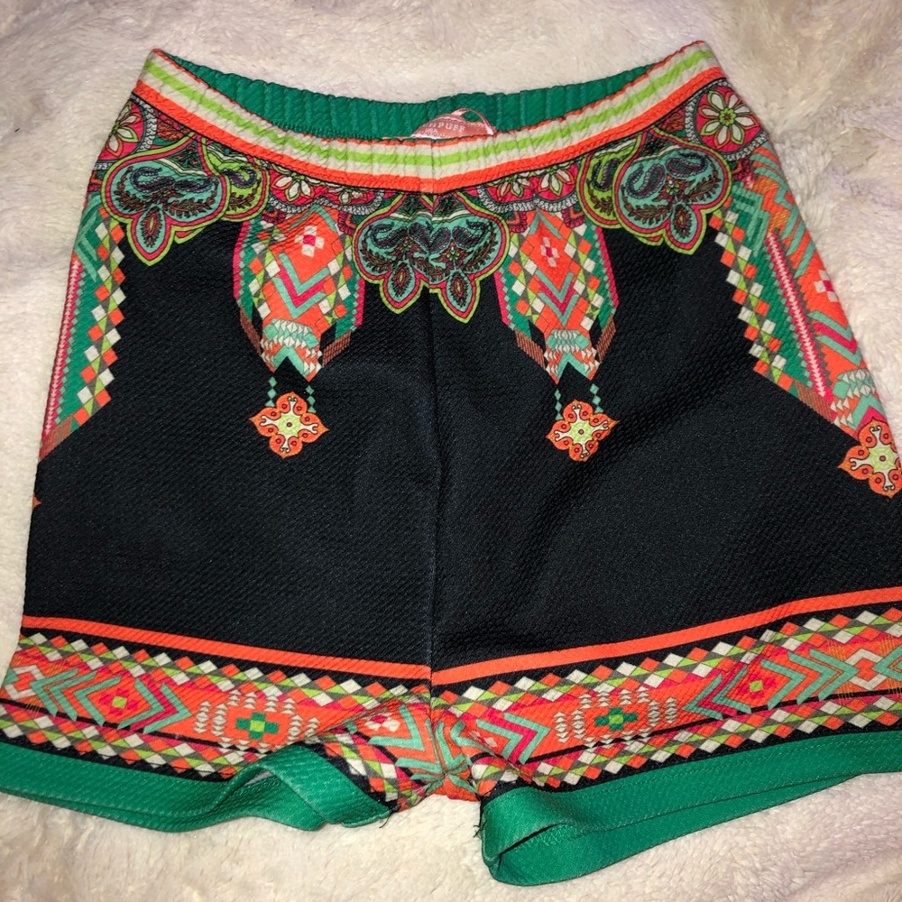High Waisted Patterned Shorts - image 6